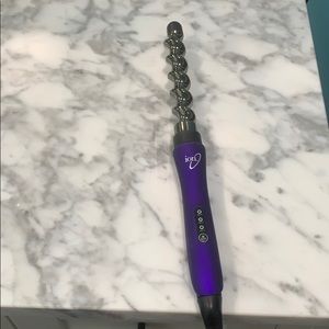 Ion curling wand